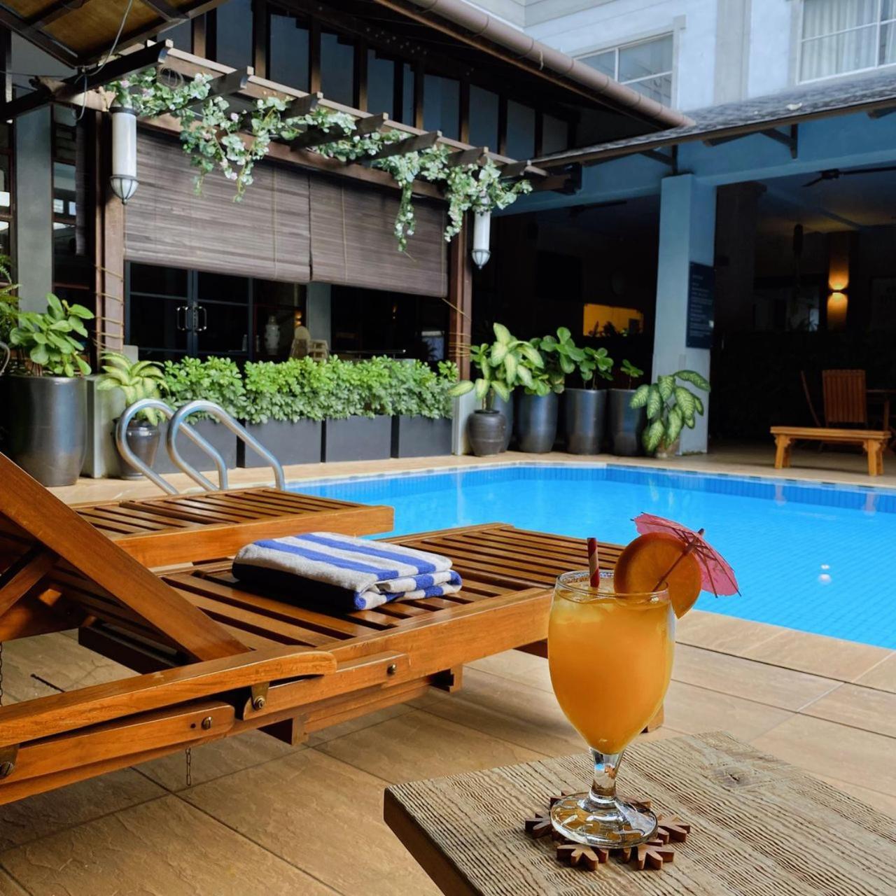 Hotel Maluri Kuala Lumpur Esterno foto