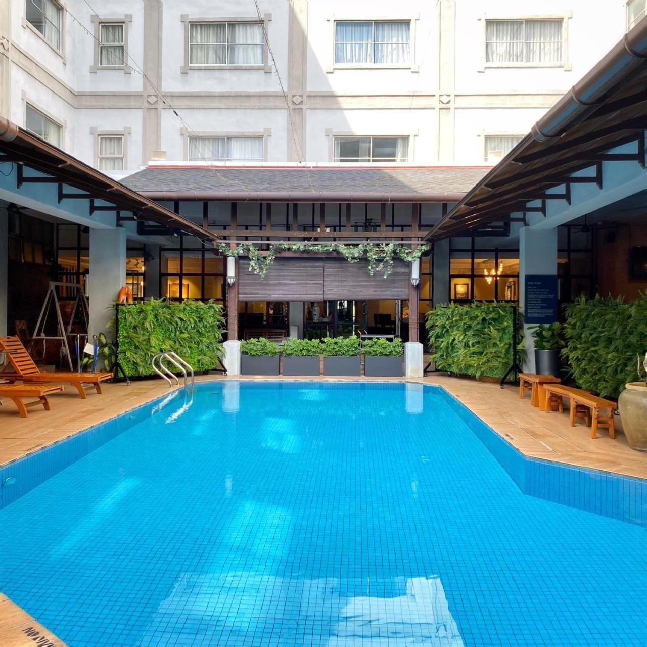 Hotel Maluri Kuala Lumpur Esterno foto